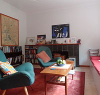 Retro retreat - Sunshine Coast Tourism