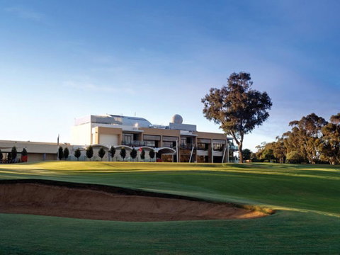 Rich River Golf Club Resort - Sunshine Coast Tourism 1
