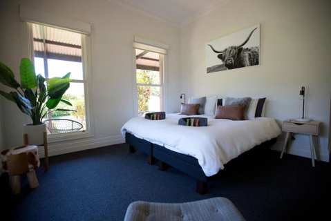 Ridge Line Riders Luxury Retreat - Sunshine Coast Tourism 1