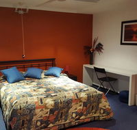 Rita's family friendly studio - Holiday Sunshine Coast