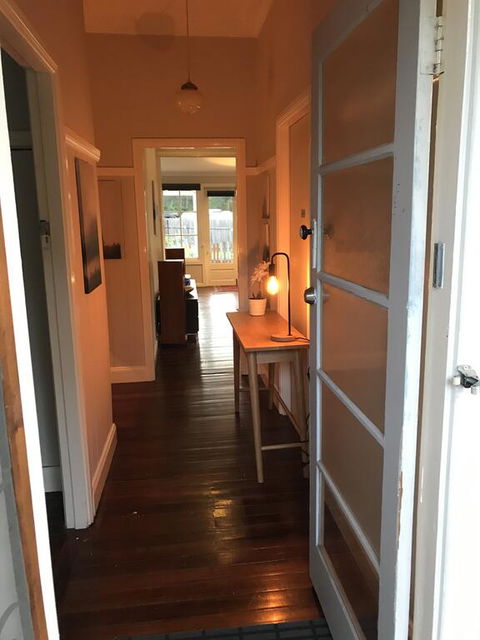 River Cottage - Boutique Accommodation - Holiday Sunshine Coast 2