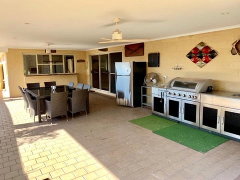 River Glen - Holiday Sunshine Coast 0