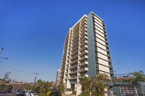 River Plaza Apartments - Holiday Sunshine Coast 2