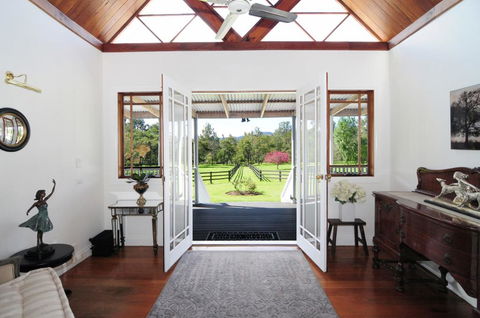 Rivermist - Luxury 6 Bedrooms & 6 Bathrooms! - Holiday Sunshine Coast 1