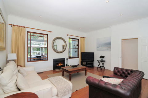 Rivermist - Luxury 6 Bedrooms & 6 Bathrooms! - Holiday Sunshine Coast 3