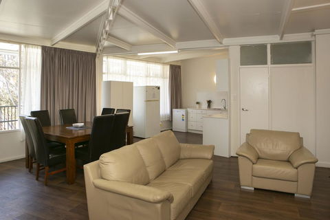 Rivers Apartments Motel Sale Gippsland - Holiday Sunshine Coast 3