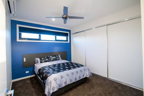 RL Apartments 3 Simms St - Sunshine Coast Tourism 3