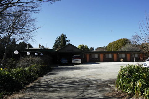 Robertson Country Motel - Holiday Sunshine Coast 0