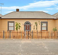 Robinson Cottage - Holiday Sunshine Coast