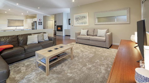 Rocky Cottage - Sunshine Coast Tourism 1