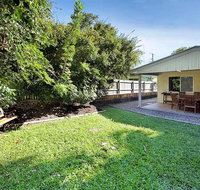 Roderick Street 52 Moffat Beach - Holiday Sunshine Coast