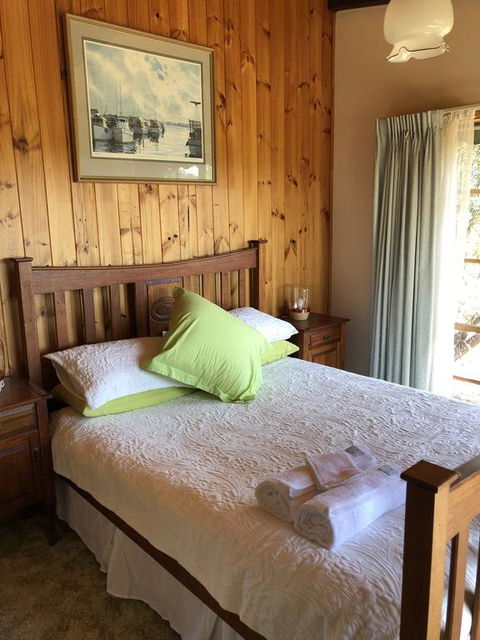 Rose Cottage - Sunshine Coast Tourism 0