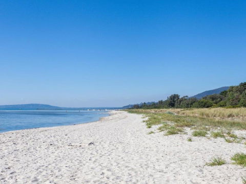 Rosebud Beach Babe - Holiday Sunshine Coast 0