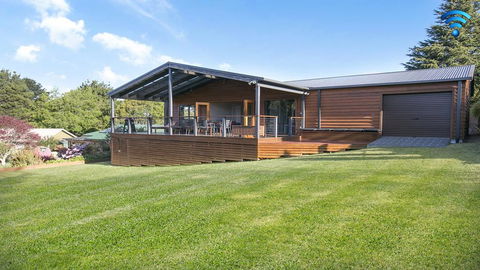 Rosella House Robertson - A Tranquil Highlands Escape - Holiday Sunshine Coast 0