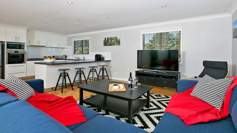 Rosella House Robertson - A Tranquil Highlands Escape - Holiday Sunshine Coast 1