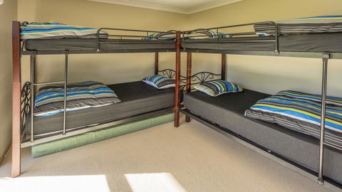 Rosemary Avenue 48 Bawley Point - Sunshine Coast Tourism 3