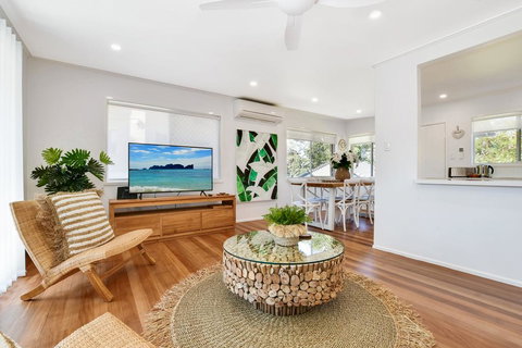 ROSIES BACH - Holiday Sunshine Coast 3