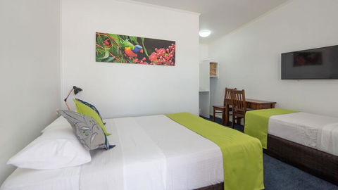 Royal Motel Tenterfield - Sunshine Coast Tourism 0
