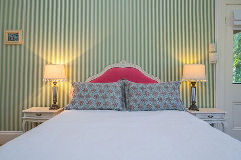 Russley Rural Retreat - Sunshine Coast Tourism 0
