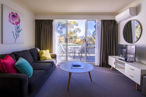 Rydges Horizons Snowy Mountains - Sunshine Coast Tourism 0