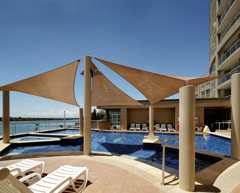 Rydges Hotel Port Macquarie - Holiday Sunshine Coast 1
