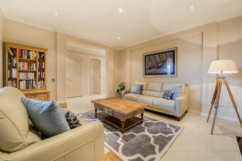 Safety Beach Sanctuary - Sunshine Coast Tourism 1