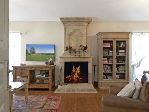 Saint Eloi - La Maison - Sunshine Coast Tourism 3