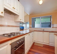 Salt Water  Fingal Bay - Holiday Sunshine Coast