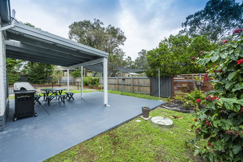 Salt Water Cottage - Holiday Sunshine Coast 0