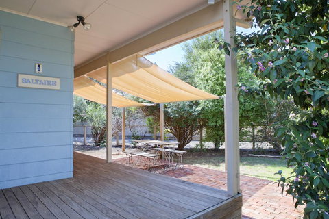 Saltaire Cottages - Sunshine Coast Tourism 2