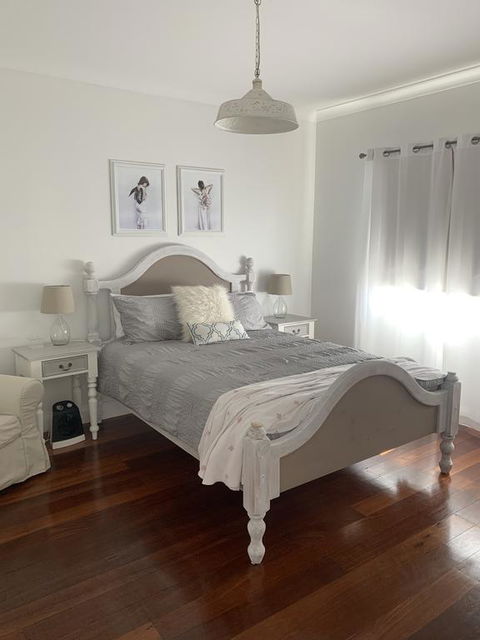 Salty Cottage Northam - Holiday Sunshine Coast 3