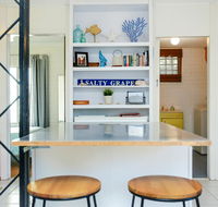 Salty Grape Beach House - Holiday Sunshine Coast
