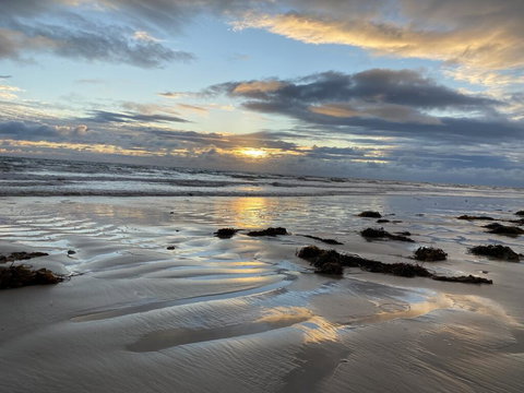 Salty Grape Beach House - Sunshine Coast Tourism 3