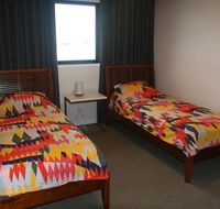 Salty Lark Beach House - Holiday Sunshine Coast
