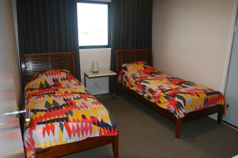 Salty Lark Beach House - Holiday Sunshine Coast 0