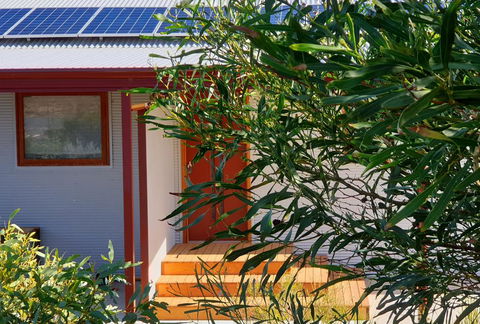 Samphire: Coorong Accommodation - Sunshine Coast Tourism 0