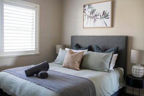 Sampson St, Large Stylish CBD Home, Sleeps 11 - Sunshine Coast Tourism 1