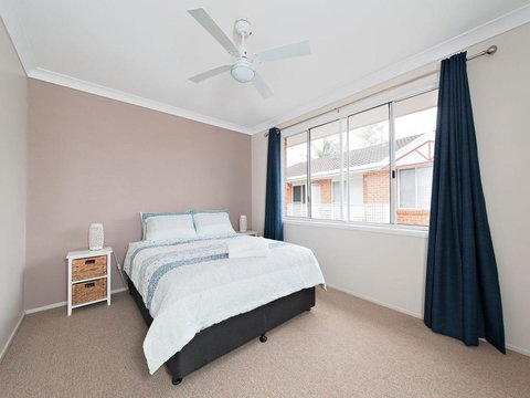 Sanctuary @ Fingal Bay - Holiday Sunshine Coast 1