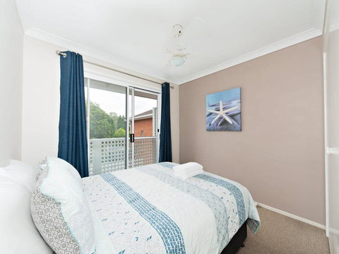 Sanctuary @ Fingal Bay - Holiday Sunshine Coast 2