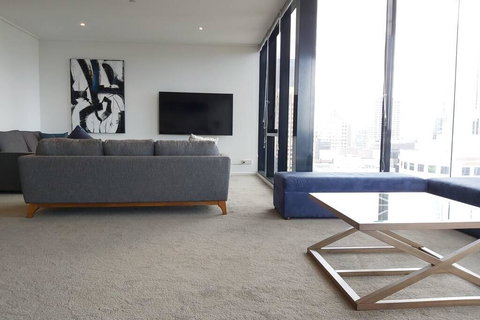 Sanctuary Apartments - City Point Bourke St - Holiday Sunshine Coast 1