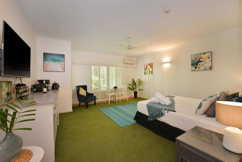 Sanctuary Studio At Ramada Port Douglas - Holiday Sunshine Coast 0