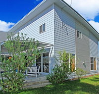 Sandlewood Breeze - spacious entertainer - Holiday Sunshine Coast