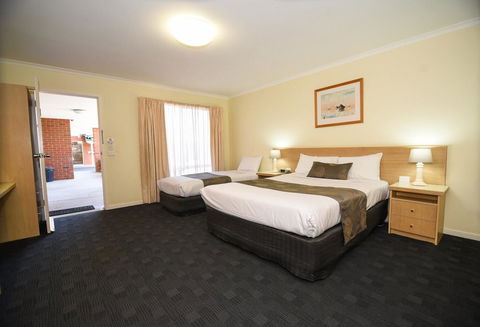 Sandown Heritage Motel - Holiday Sunshine Coast 3