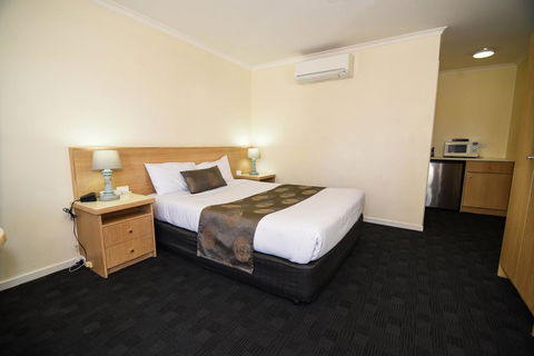Sandown Heritage Motel - Holiday Sunshine Coast 1