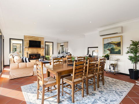 Sandstone Estate - Sunshine Coast Tourism 2