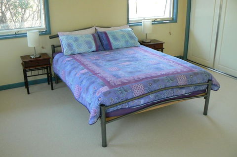 Sandy Point Beach Escape 1 Bedroom Apartment - Sunshine Coast Tourism 2