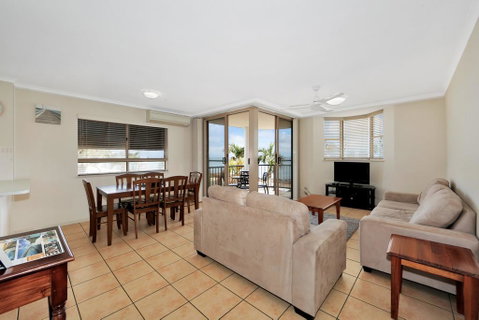 Santalina Beach Gem - Sunshine Coast Tourism 2