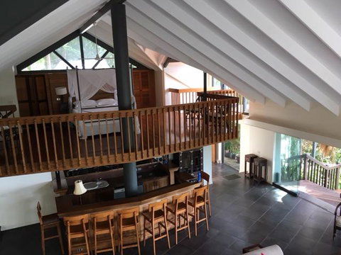 Sapphire Ridge - Sunshine Coast Tourism 0