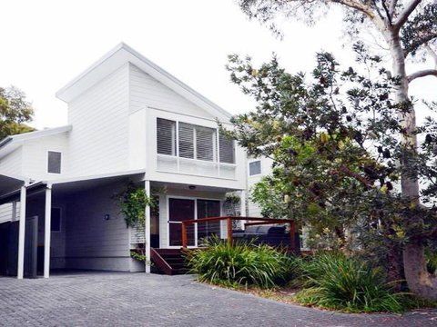 Scribbly Gum On Benton - Bushland Setting - Holiday Sunshine Coast 0