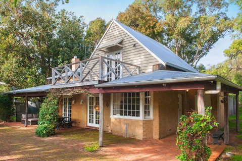 Sea Breeze - Sunshine Coast Tourism 2